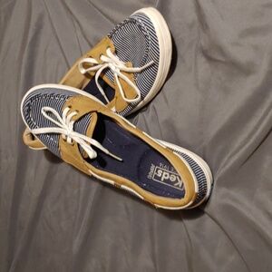 Keds size 8